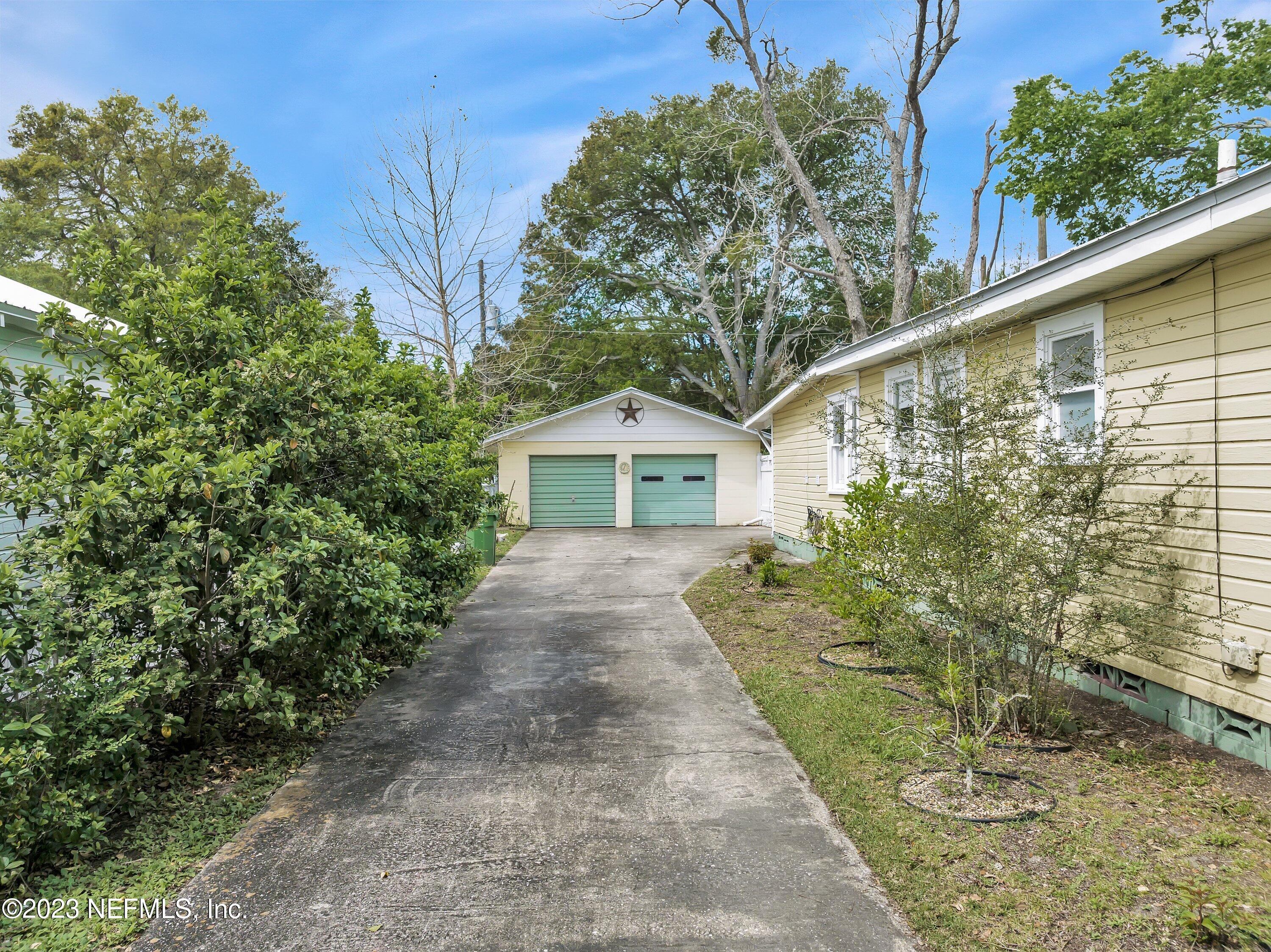 4 Florida Avenue St. Augustine, FL 32084 - Photo 38 of 52 a house view with a outdoor space