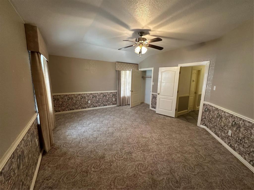 7401 Briar Road Azle, TX 76020 - Photo 8 of 23 a view of an empty room
