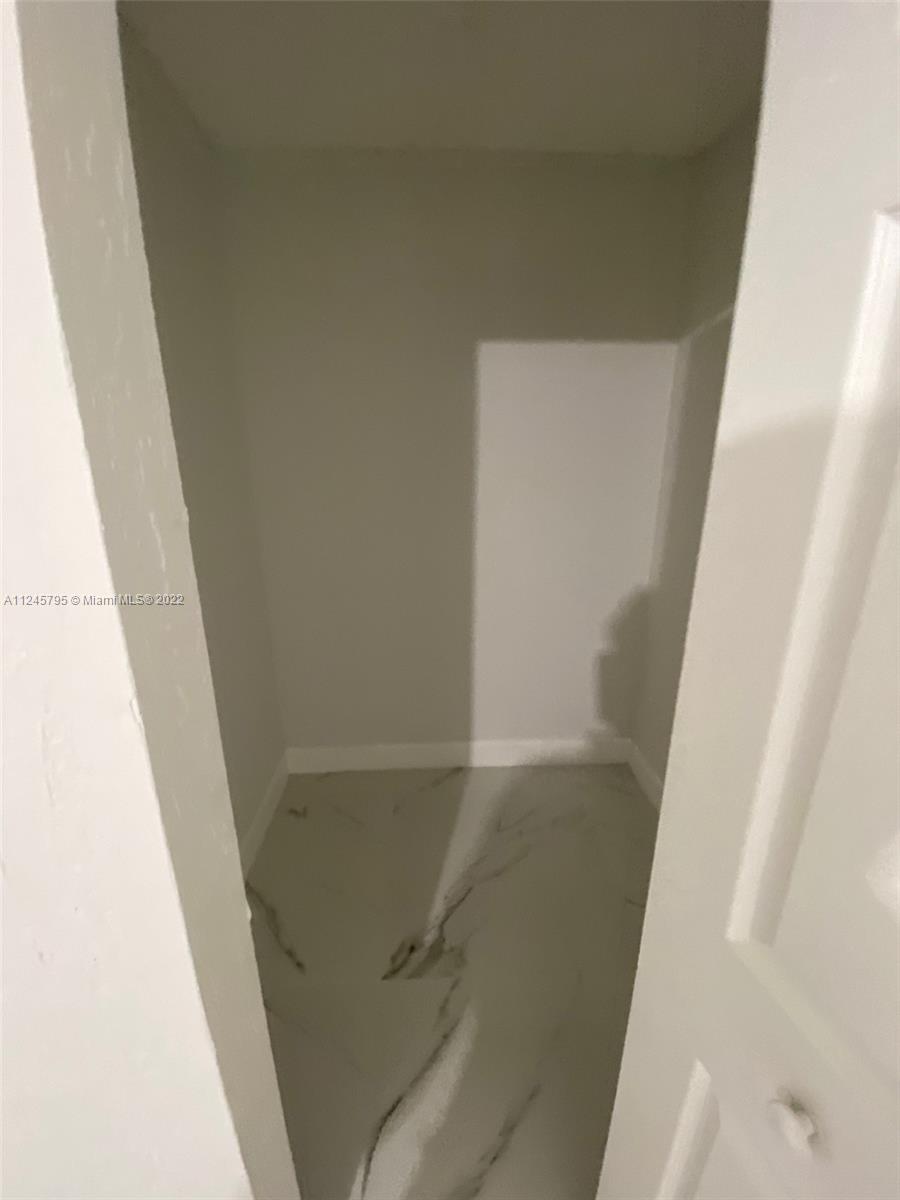 112 Raintree Trail Jupiter, FL 33458 - Photo 33 of 37 a view of closet