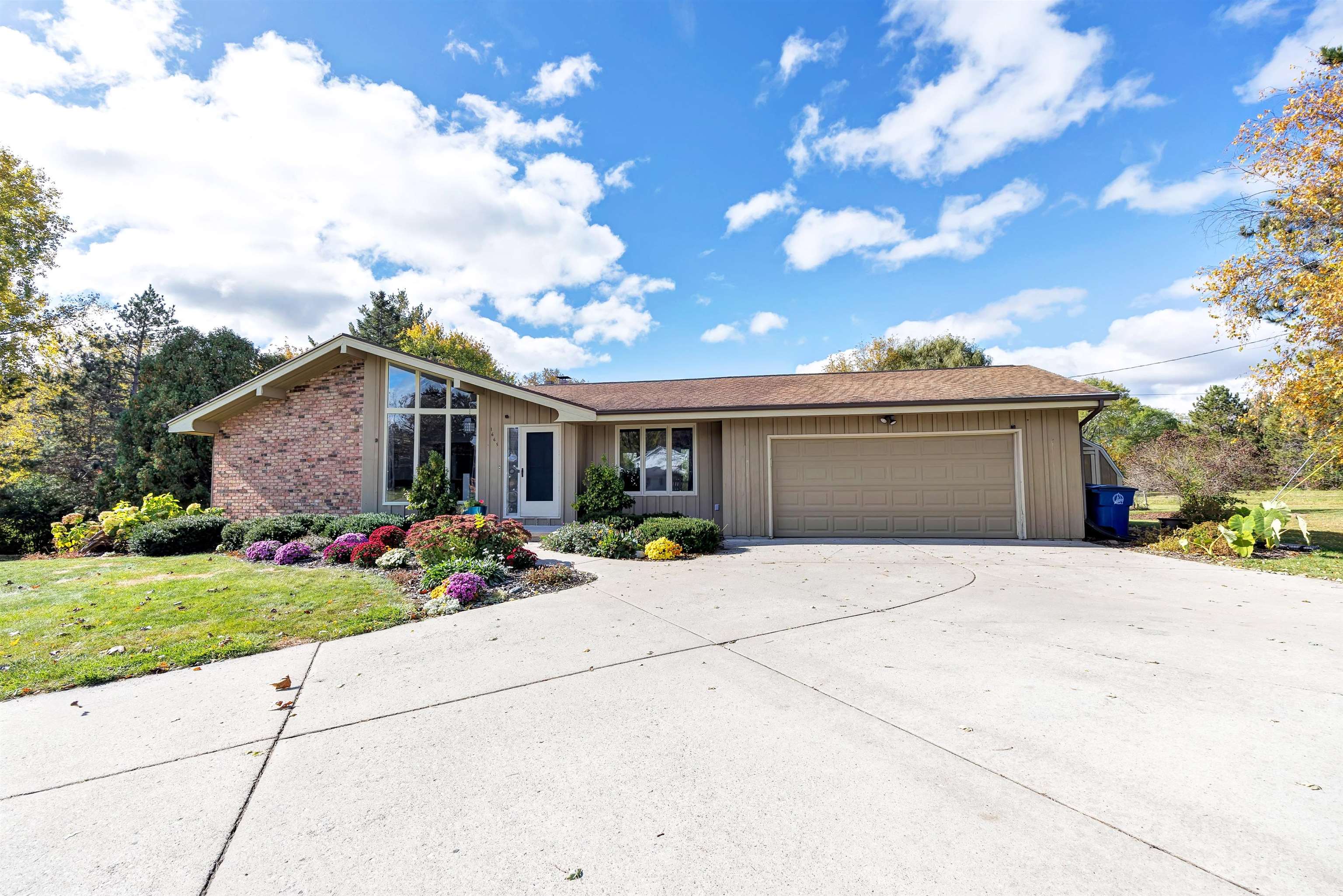1665 Glen Road Green Bay, WI 54313 - Photo 1 of 1 Gallery Image 1