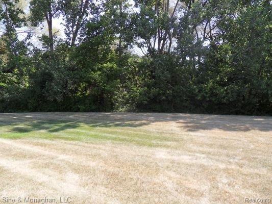 2209 Siboney Court, Unit J Rochester, MI 48309 - Photo 12 of 12 Wooded rear views