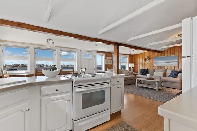 $3,000 | 4 28th Street, Unit WINTER, Newbury, MA 01951