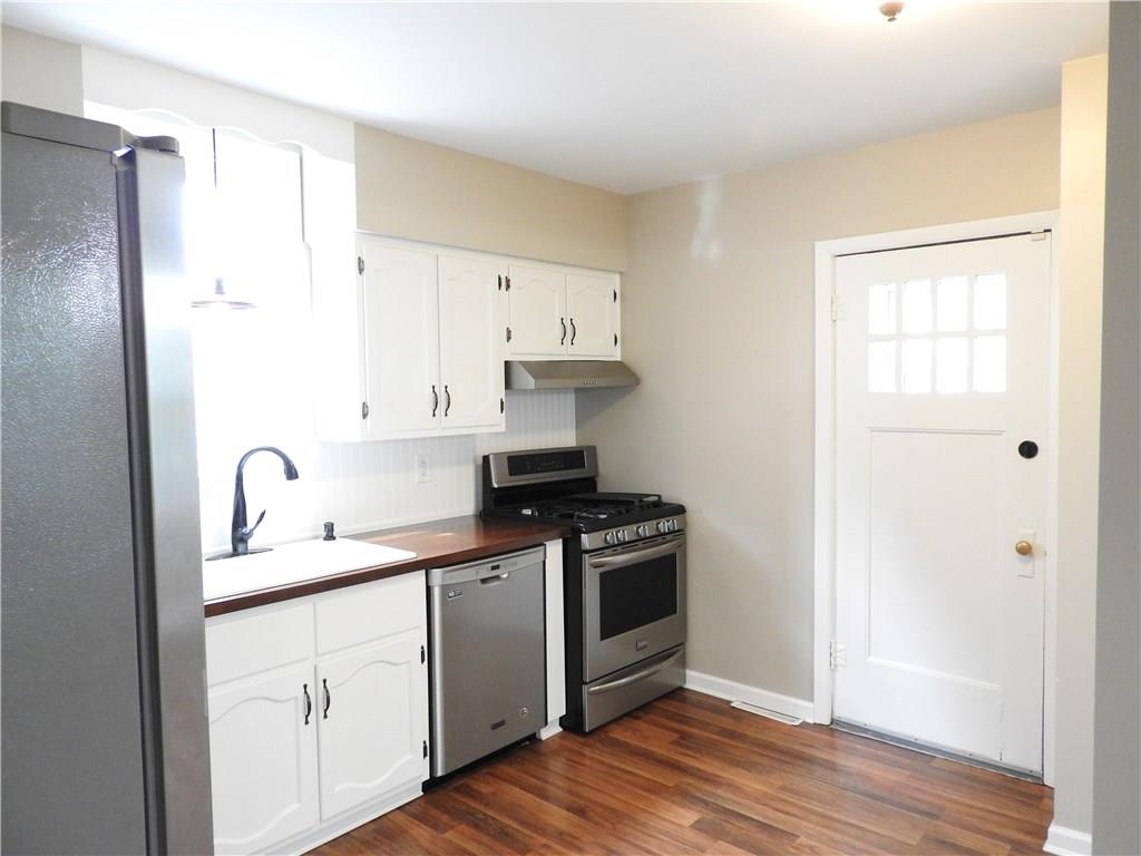 208 3rd Street Butler, PA 16001 - Photo 6 of 21