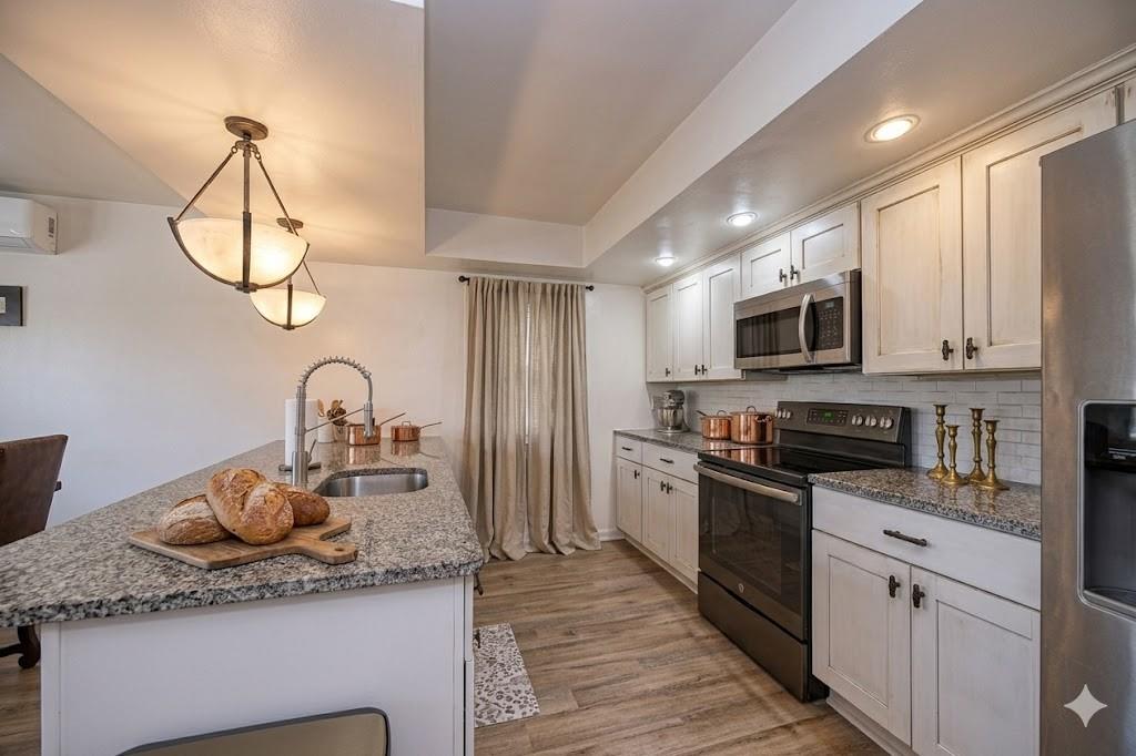 423 Walnut Street Pittsburgh, PA 15238 - Photo 8 of 41 Virtually Staged