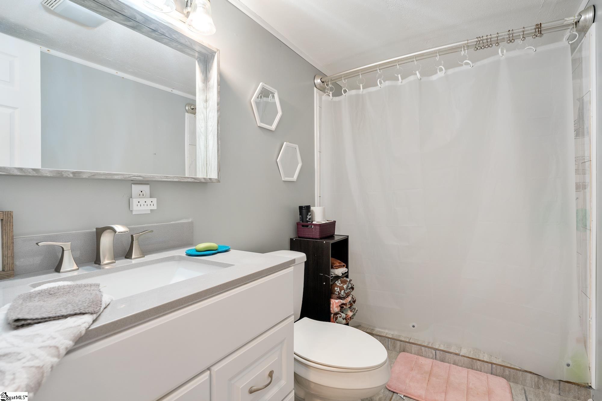 458 Looper Road Pelzer, SC 29669 - Photo 14 of 31