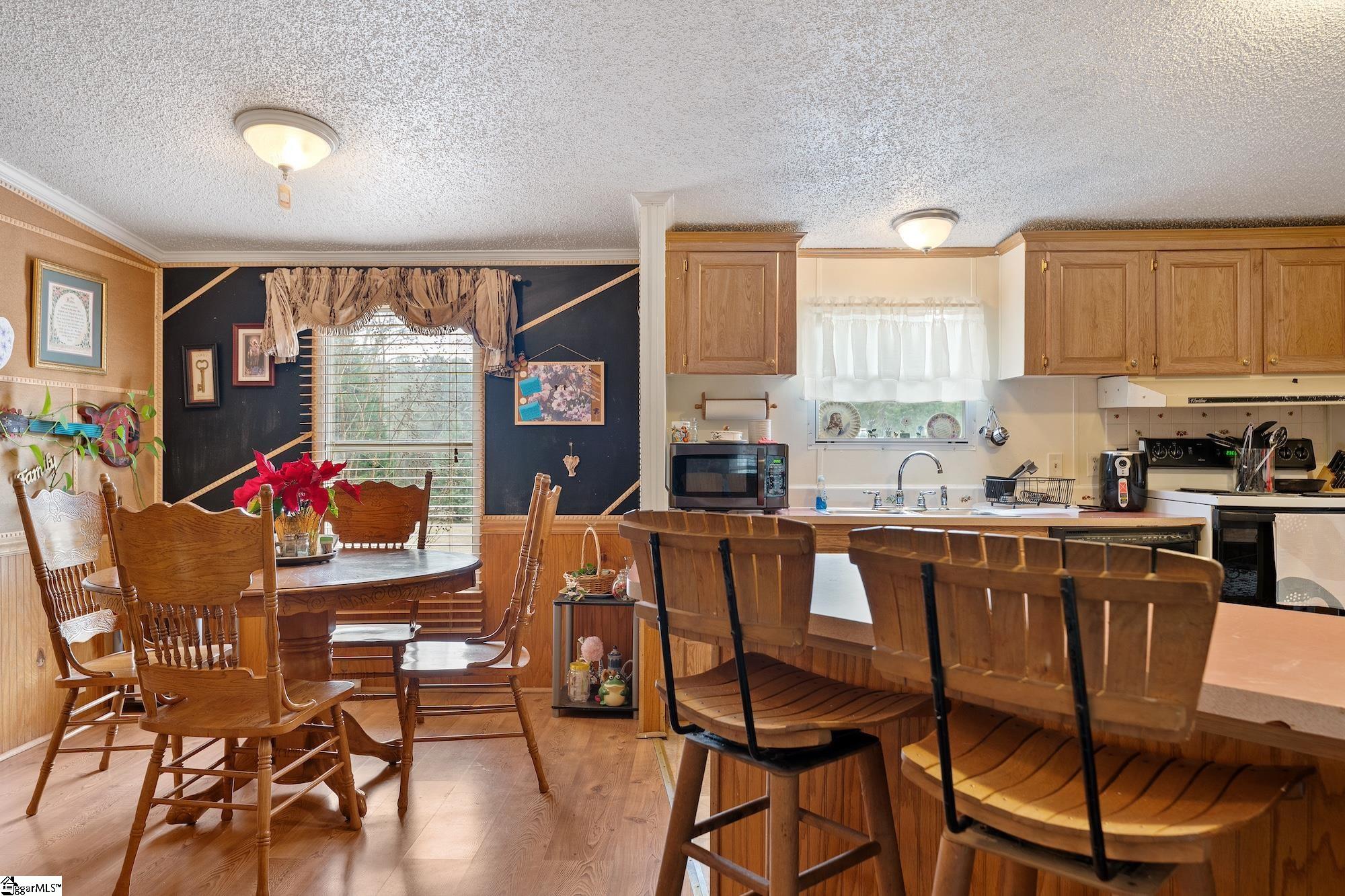 458 Looper Road Pelzer, SC 29669 - Photo 8 of 31