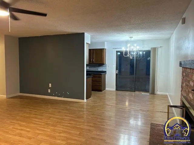 $174,900 | 3513 Southwest Moundview Drive, Topeka, KS 66614