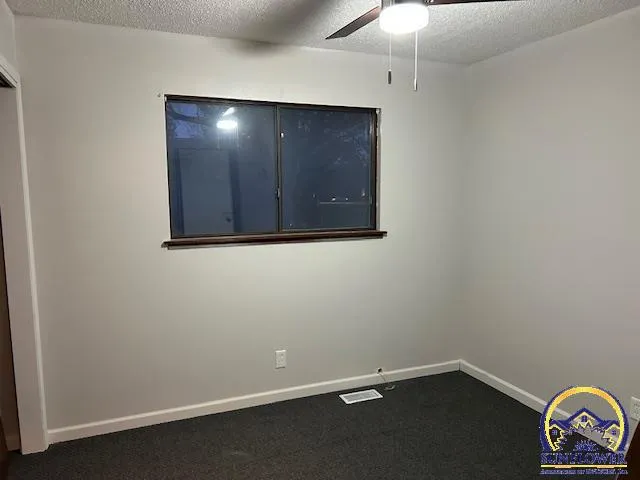 $174,900 | 3513 Southwest Moundview Drive, Topeka, KS 66614