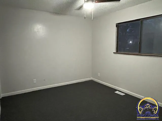 $174,900 | 3513 Southwest Moundview Drive, Topeka, KS 66614