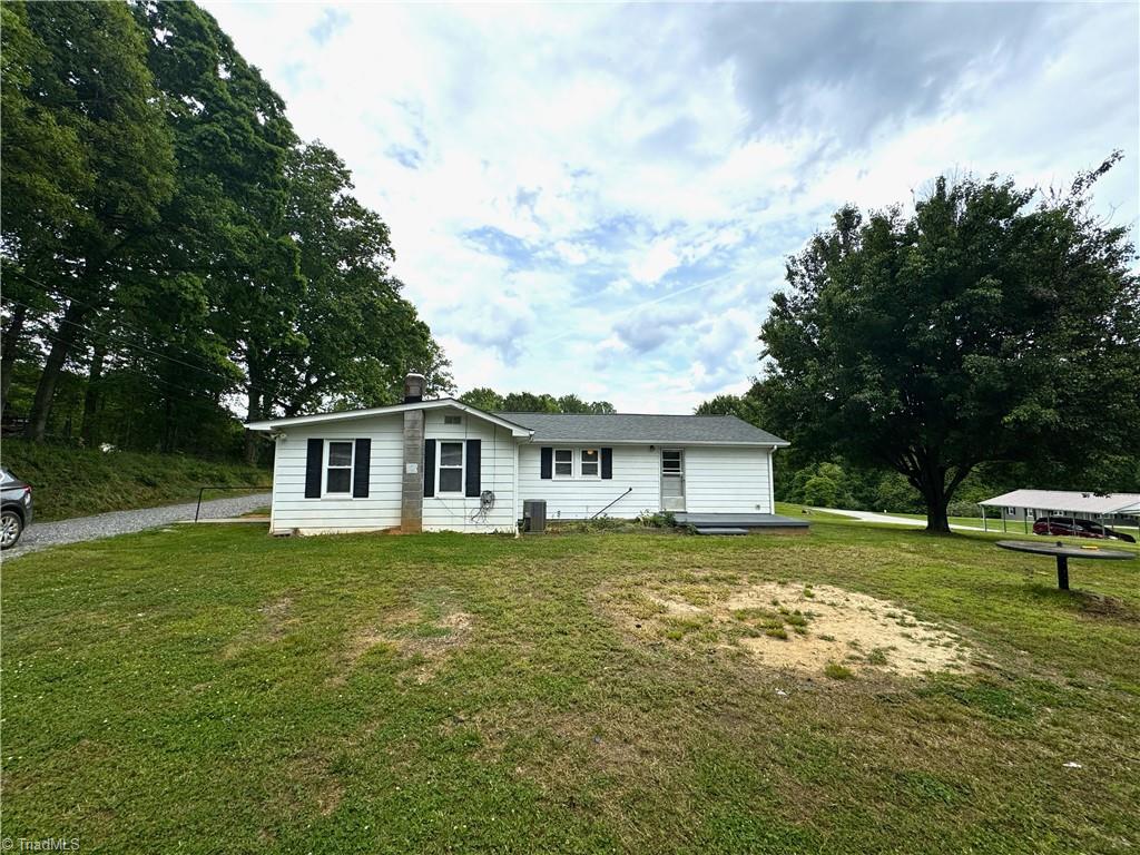 587 White Plains Road Roaring River, NC 28669 - Photo 5 of 21 Gallery Image 5