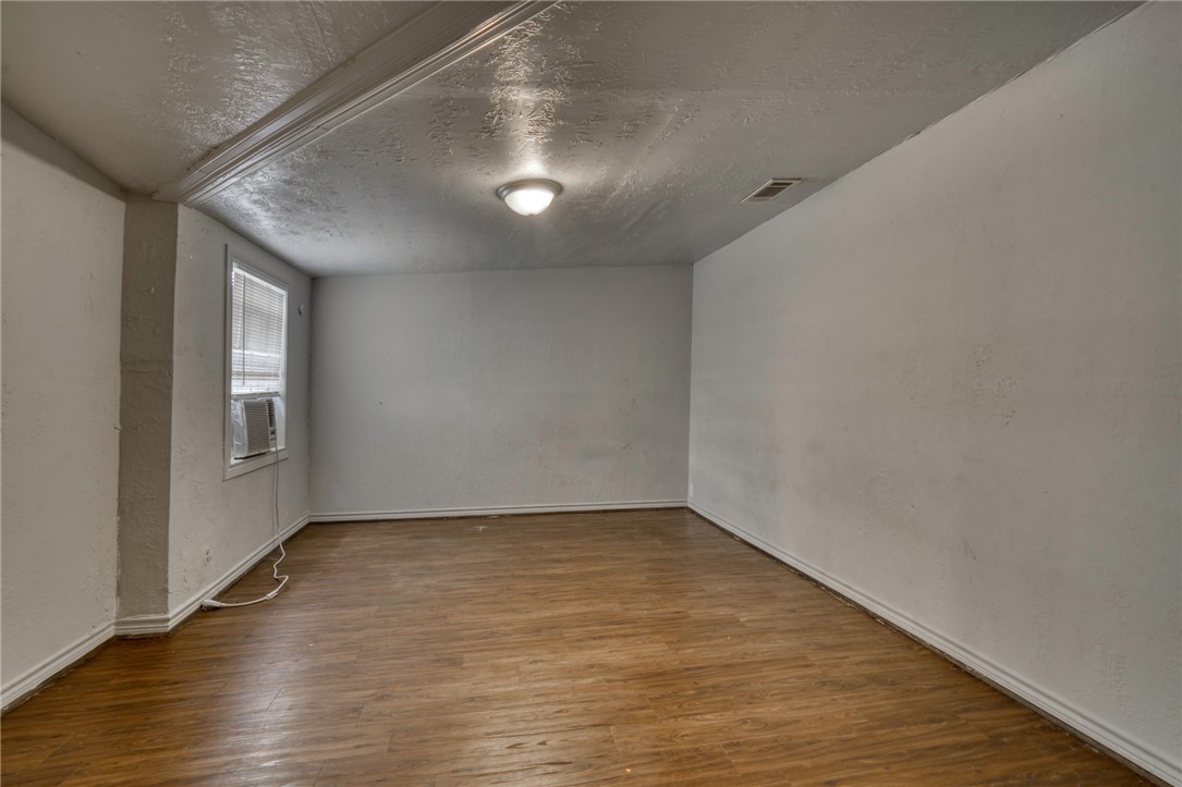 1505 Echols Street, Unit B Bryan, TX 77801 - Photo 15 of 17