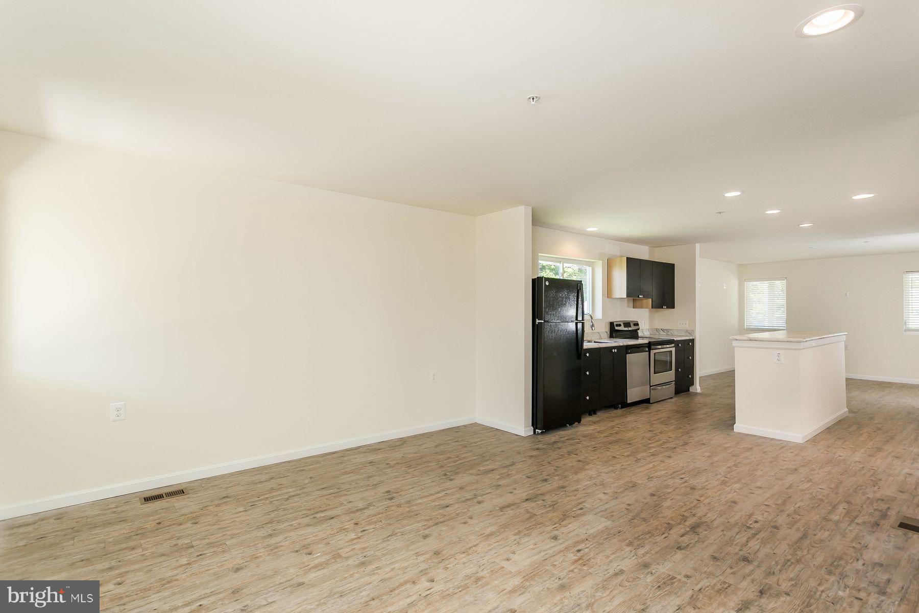 83 Torque Way Middle River, MD 21220 - Photo 7 of 21 Living Room