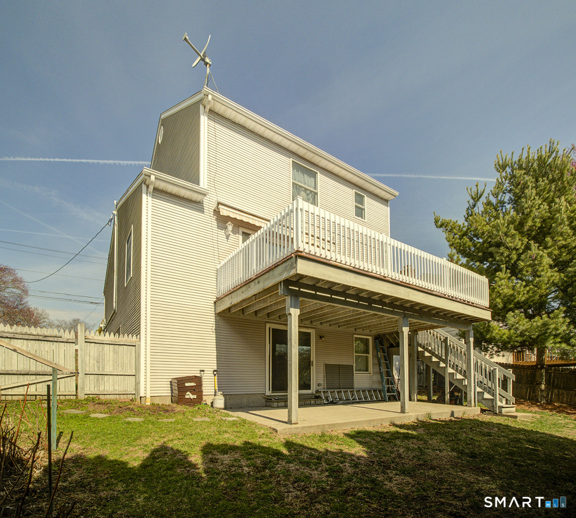 81 Old Stratfield Road Fairfield, CT 06825 - Photo 35 of 37