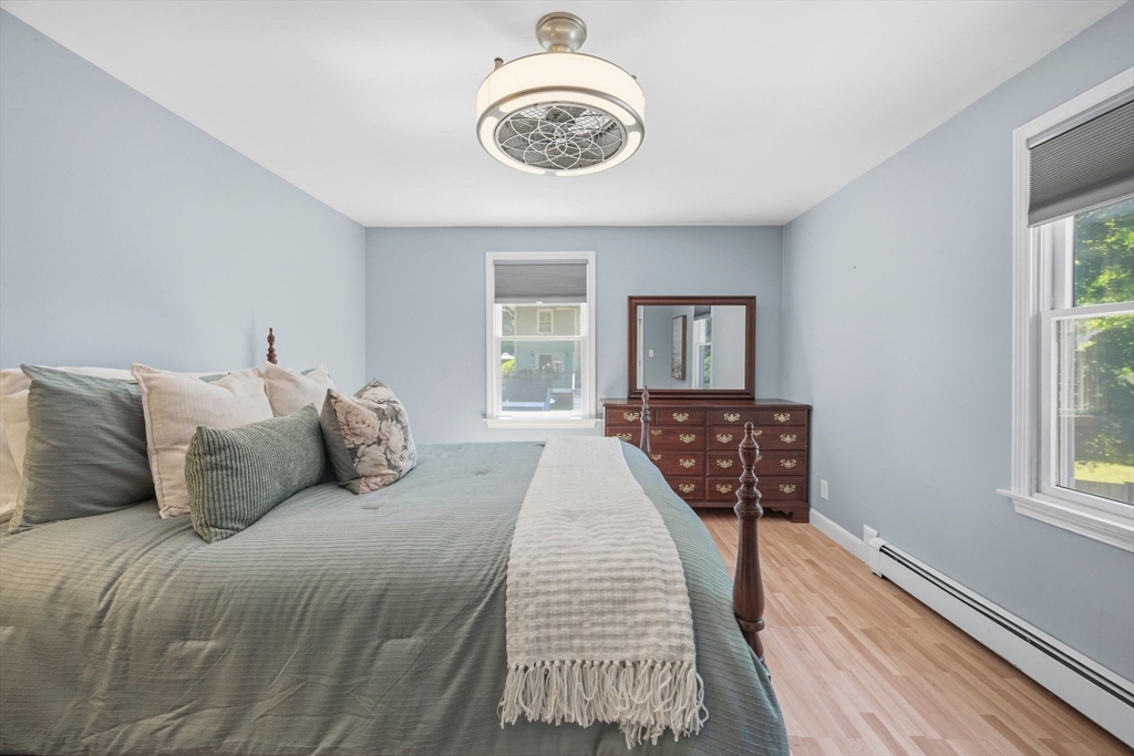 11 Friend Street Beverly, MA 01915 - Photo 32 of 37