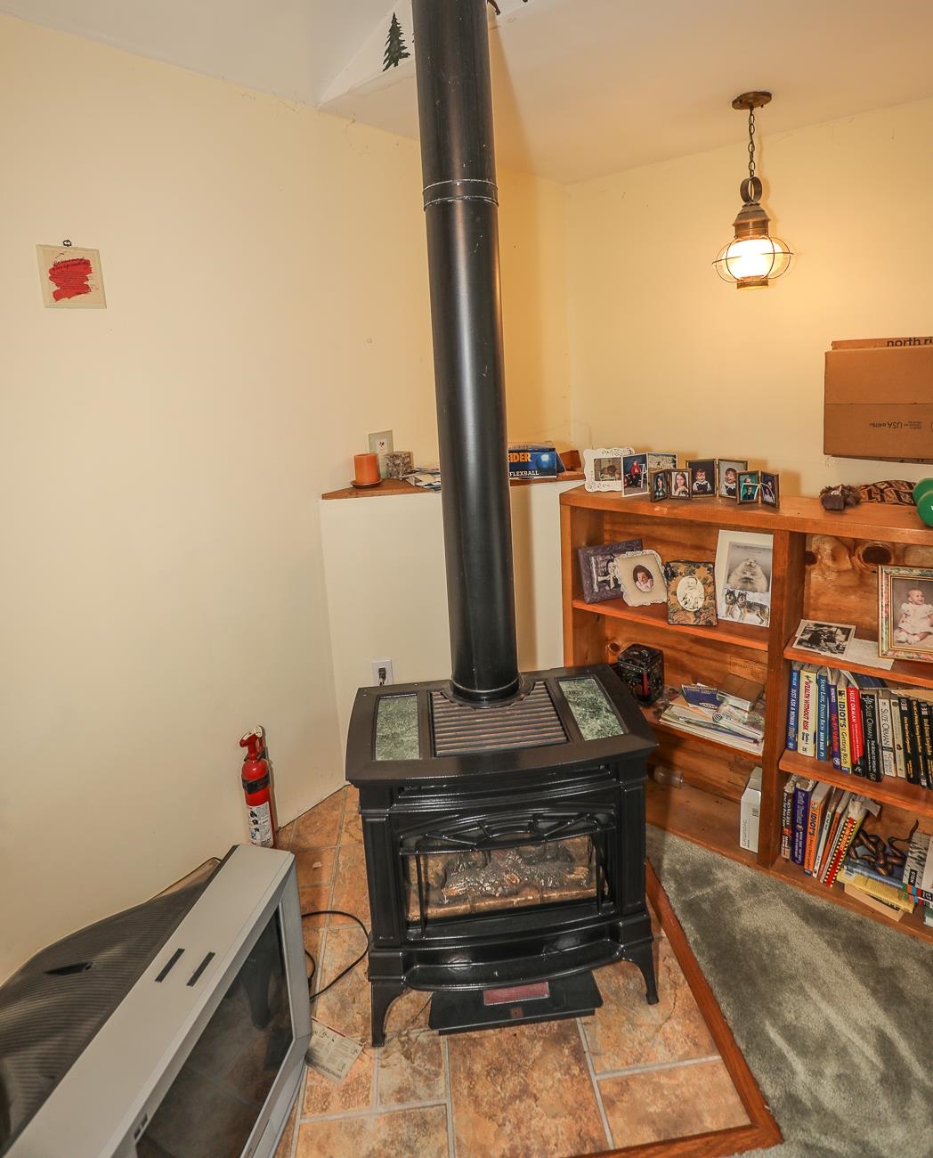 207 S Road Deerfield, NH 03037 - Photo 33 of 37