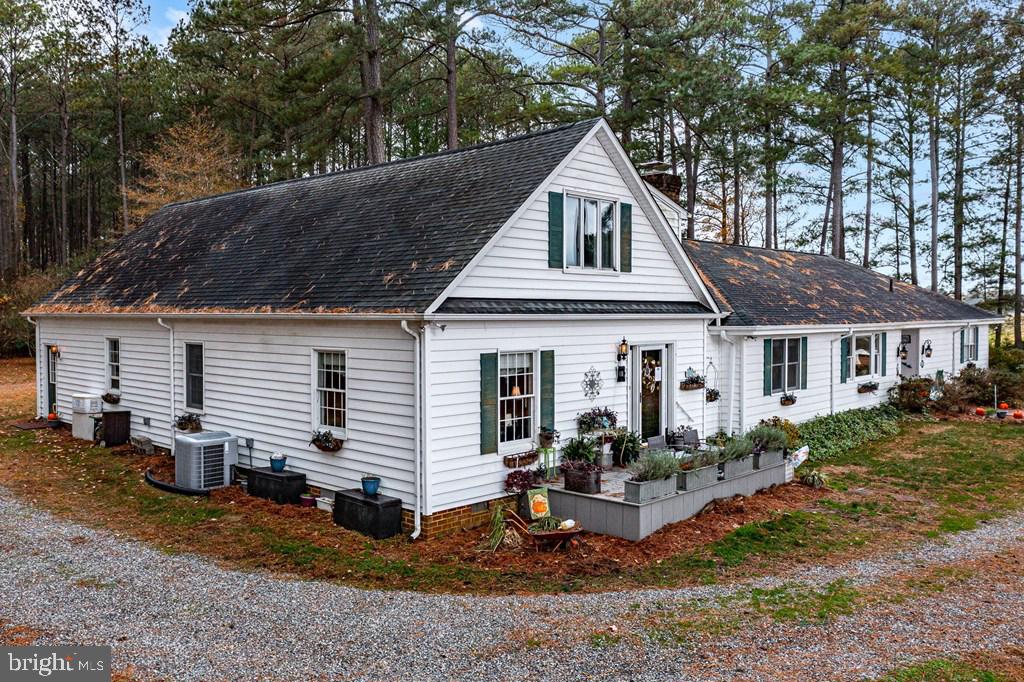 405 Courtney Lane Callao, VA 22435 - Photo 42 of 60 a view of a house with backyard