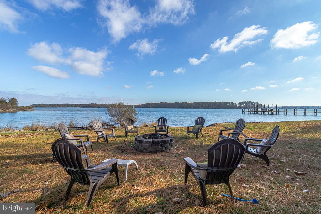 405 Courtney Lane Callao, VA 22435 - Photo 54 of 60 a terrace with outdoor seating and city view