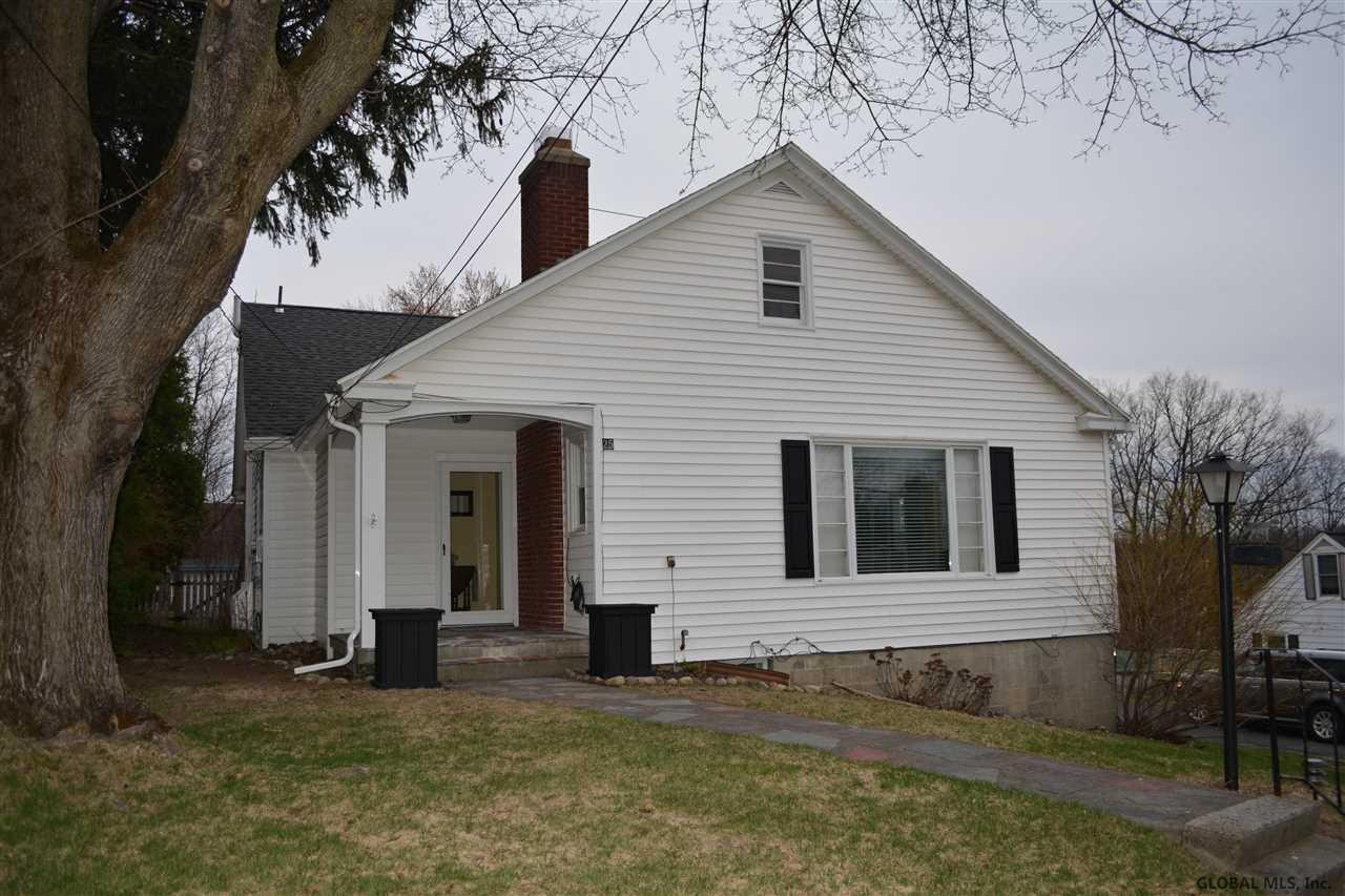 25 Overidge Road Colonie, NY 12110 - Photo 1 of 23 Photo 1