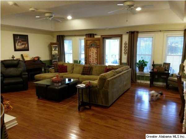 522 Cherry Avenue Roanoke, AL 36274 - Photo 7 of 20