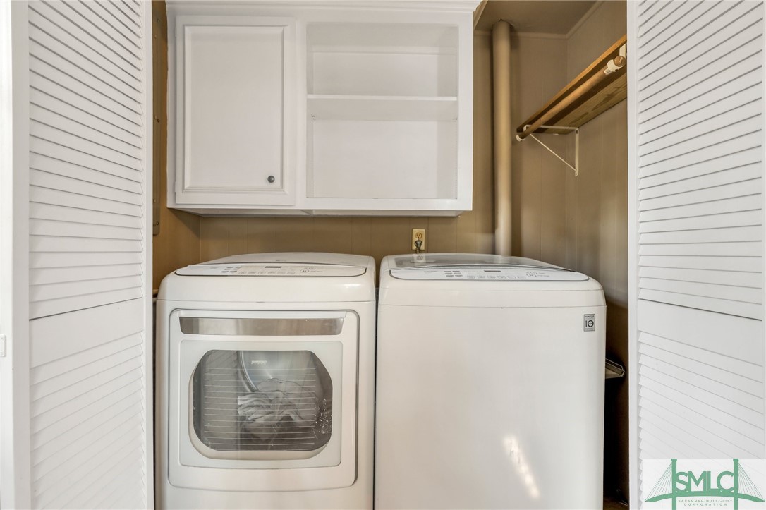 718 Glenbrook Road Savannah, GA 31419 - Photo 19 of 34 Laundry closet in bonus room.