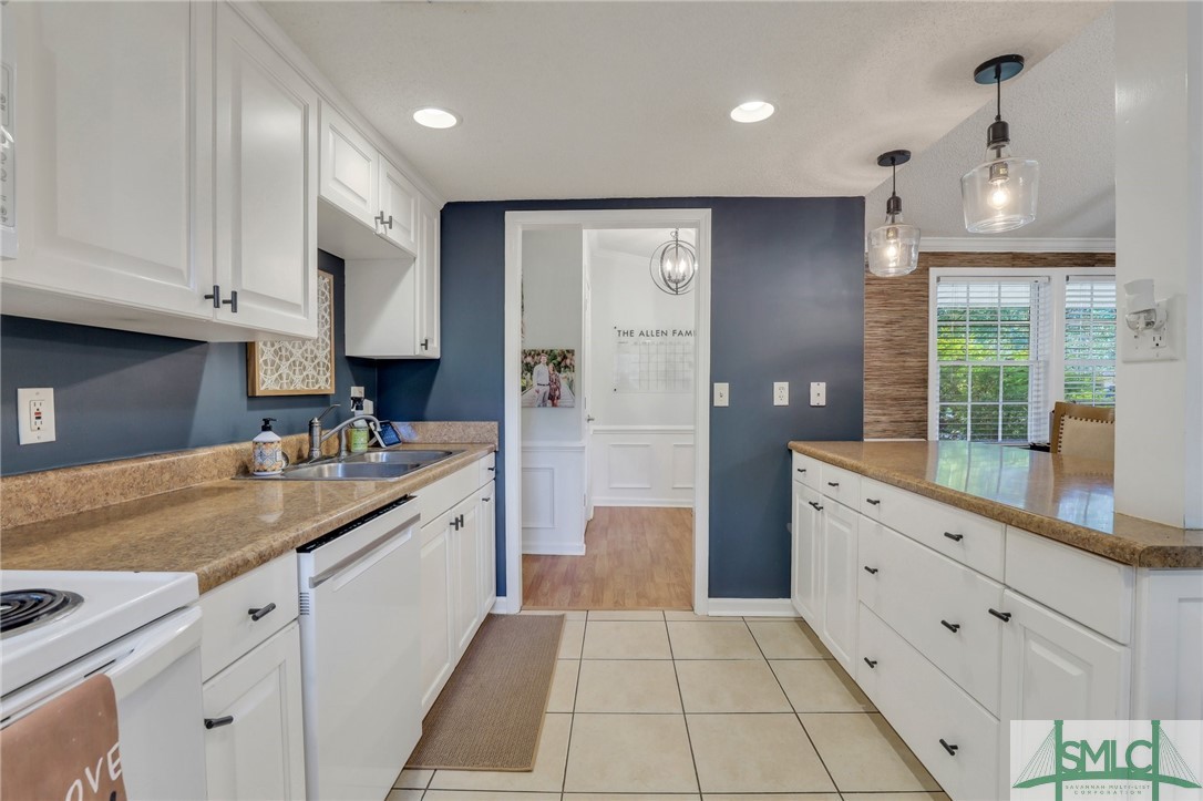 718 Glenbrook Road Savannah, GA 31419 - Photo 8 of 34
