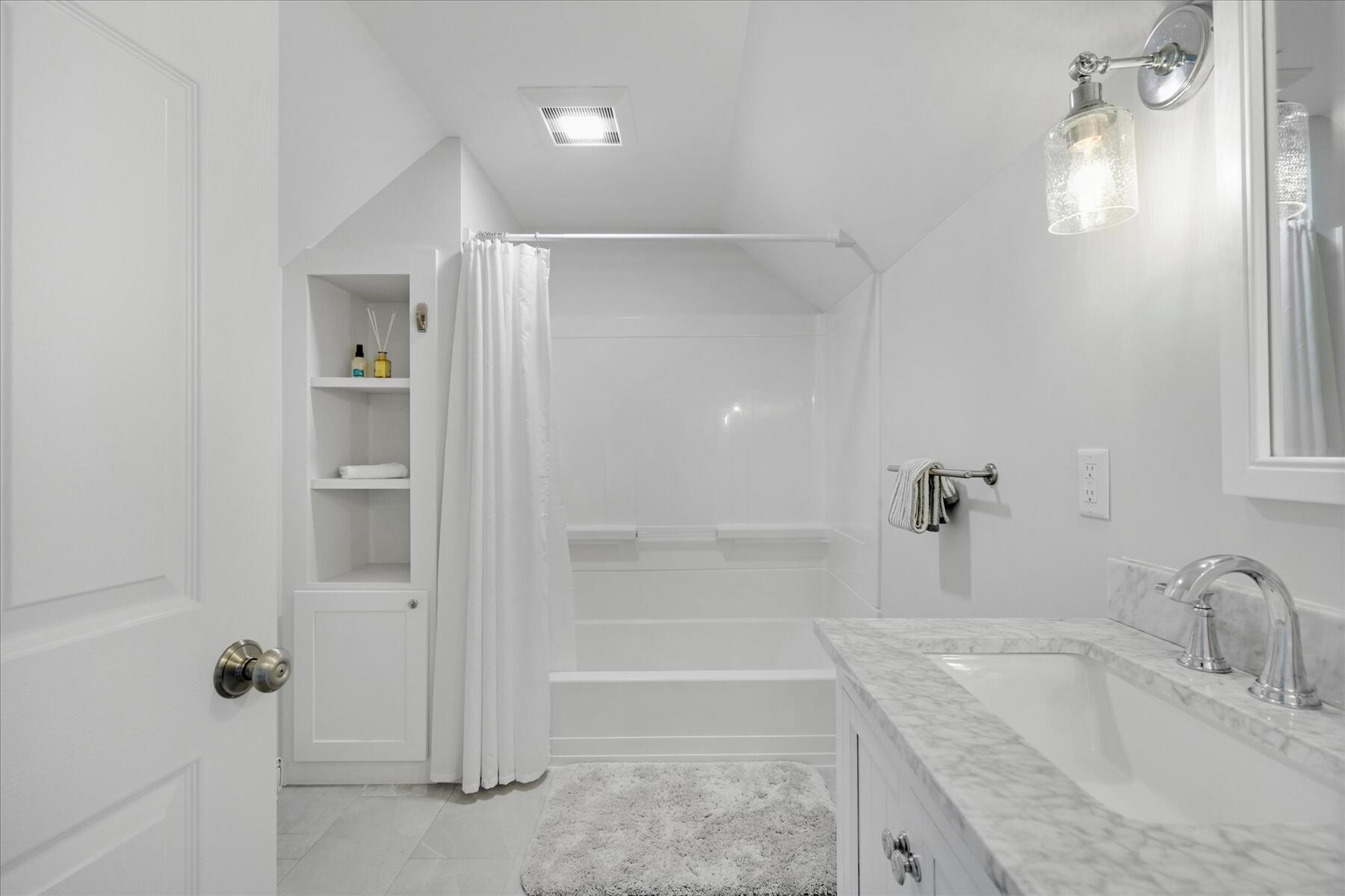 139 Fuller Road Centerville, MA 02632 - Photo 20 of 31 Third Bedroom - Bathroom