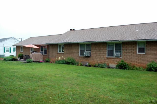 20 Ridgewood Road Easton, PA 18045 - Photo 3 of 32