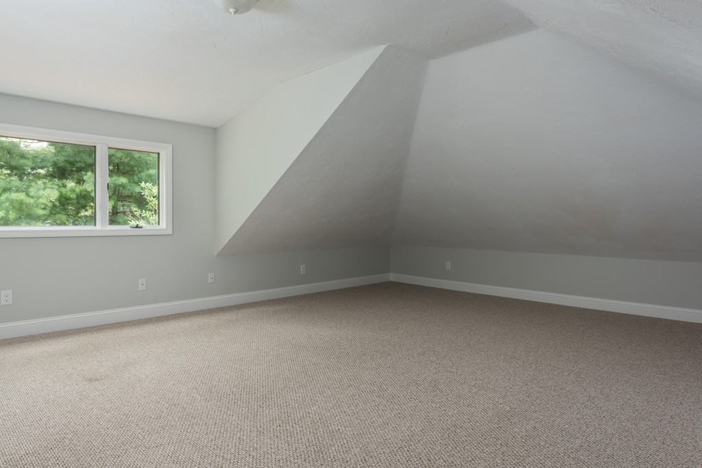 148 Paddock Circle Mashpee, MA 02649 - Photo 18 of 28 an empty room with a window