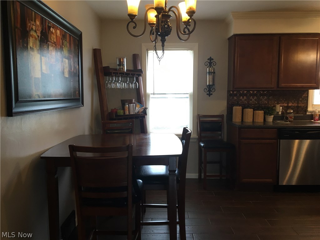 471 Robinson Road Campbell, OH 44405 - Photo 5 of 22 Gallery Image 5