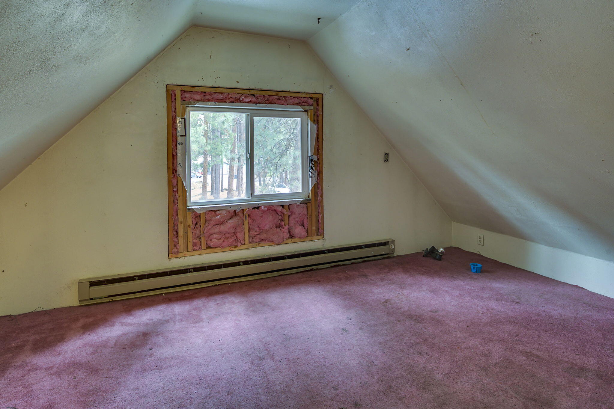 19127 Kiowa Road Bend, OR 97702 - Photo 25 of 29 upstairs in the garage