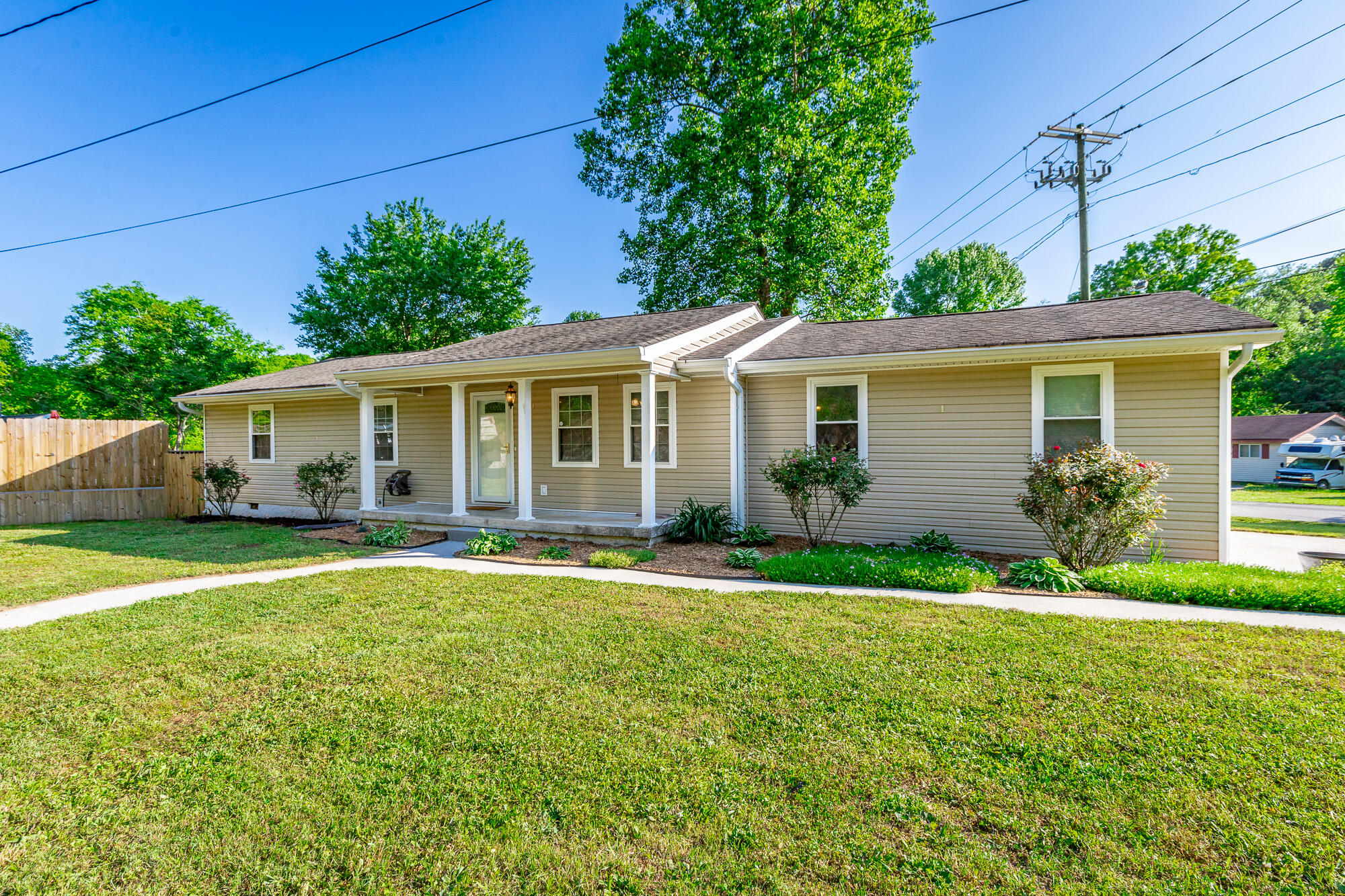 25 South Jenkins Road Chickamauga, GA 30707 - Photo 2 of 26 25 South Jenkins Road HD-10