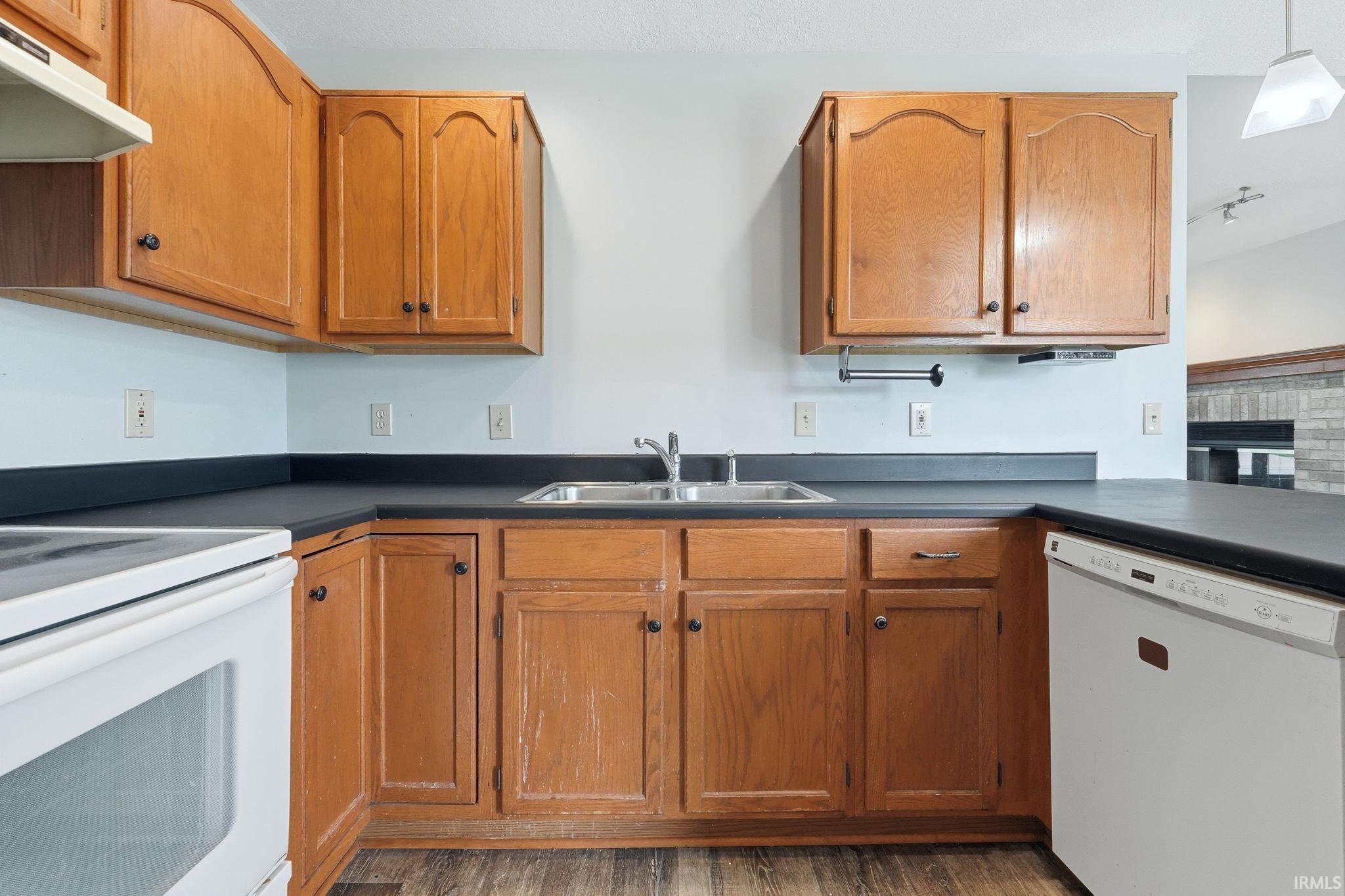 7814 Fibia Place Fort Wayne, IN 46818 - Photo 16 of 37