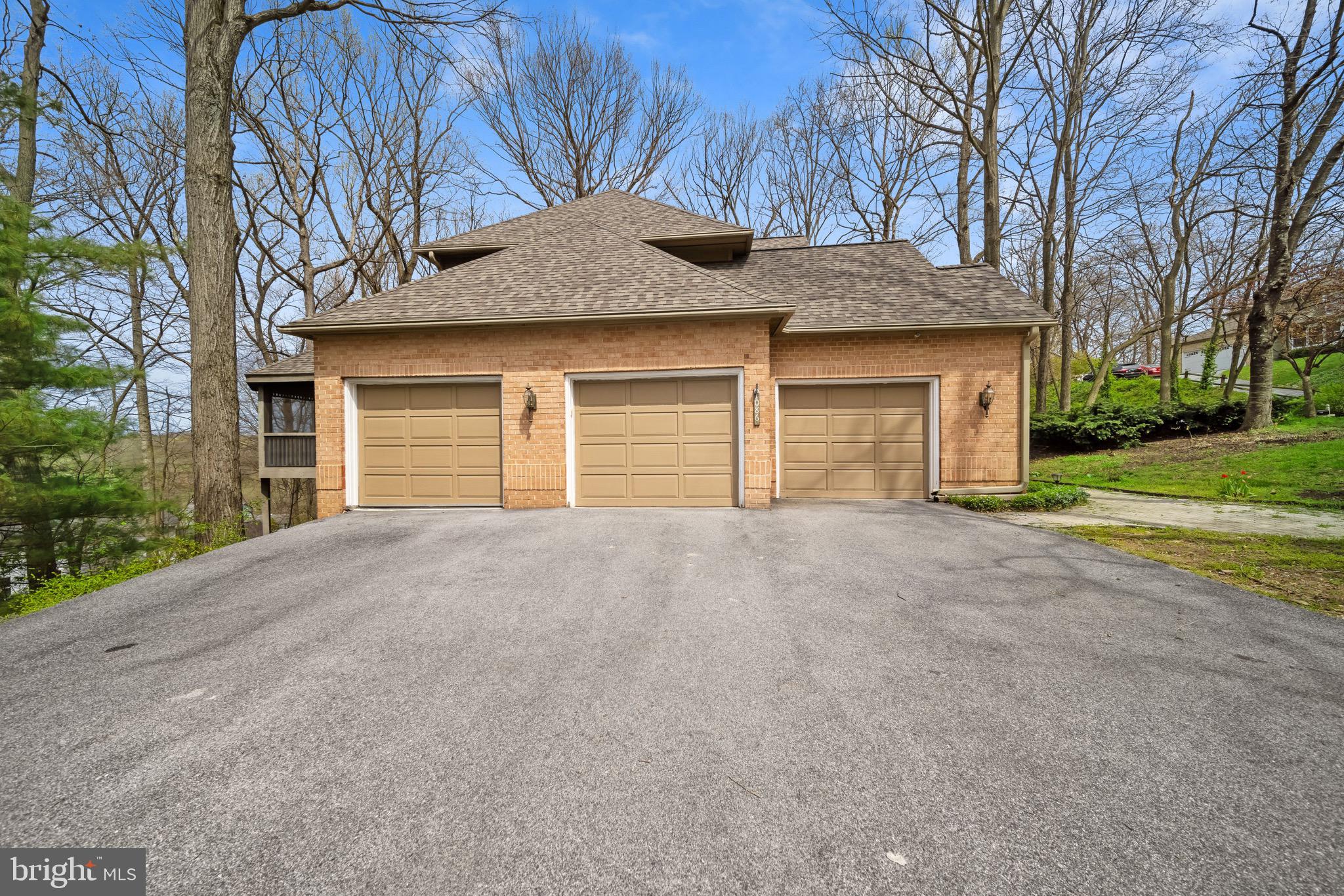 1086 Long Valley Road Westminster, MD 21158 - Photo 3 of 41 Gallery Image 3