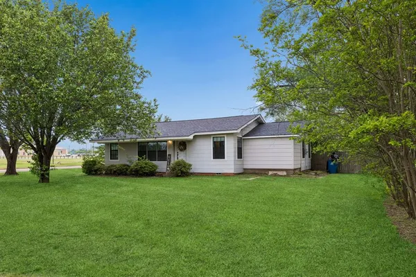 $275,000 | 597 East Main Street, Van, TX 75790