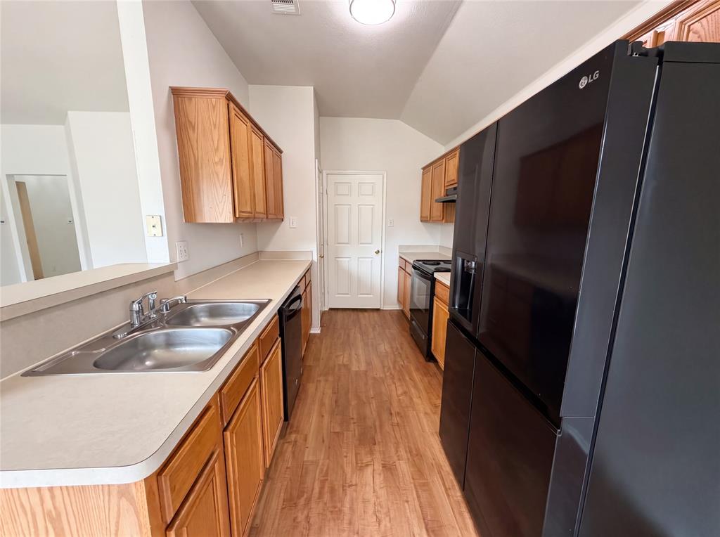 5432 Nuthatch Street Dallas, TX 75236 - Photo 2 of 16