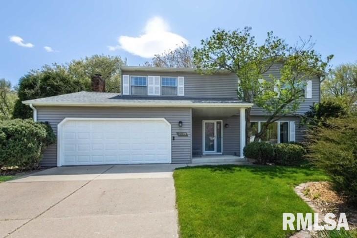2111 Meadowbrook Road Davenport, IA 52807 - Photo 1 of 37 Gallery Image 1