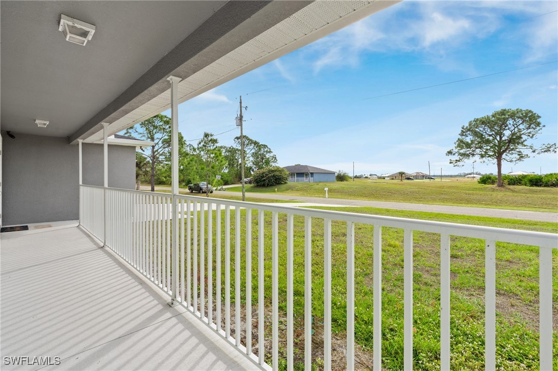 7023 Tide Circle LaBelle, FL 33935 - Photo 4 of 27