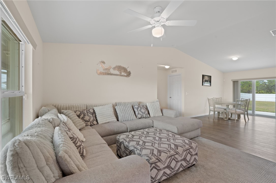 7023 Tide Circle LaBelle, FL 33935 - Photo 6 of 27