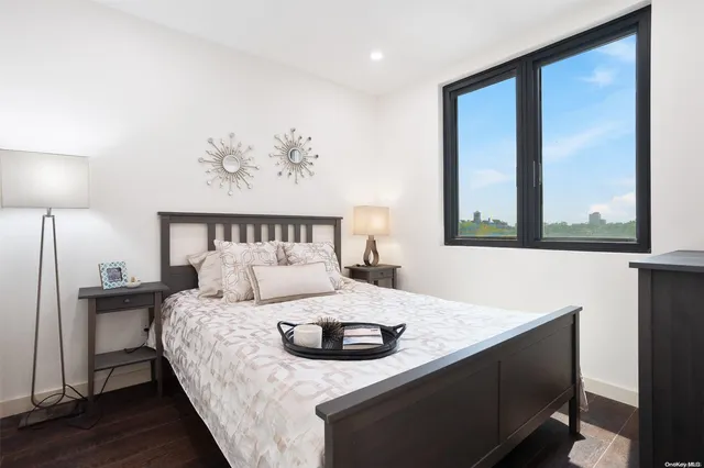 $738,000 | 124-28 Queens Boulevard, Unit 13A | Kew Gardens