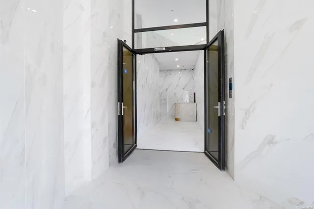 $738,000 | 124-28 Queens Boulevard, Unit 13A | Kew Gardens