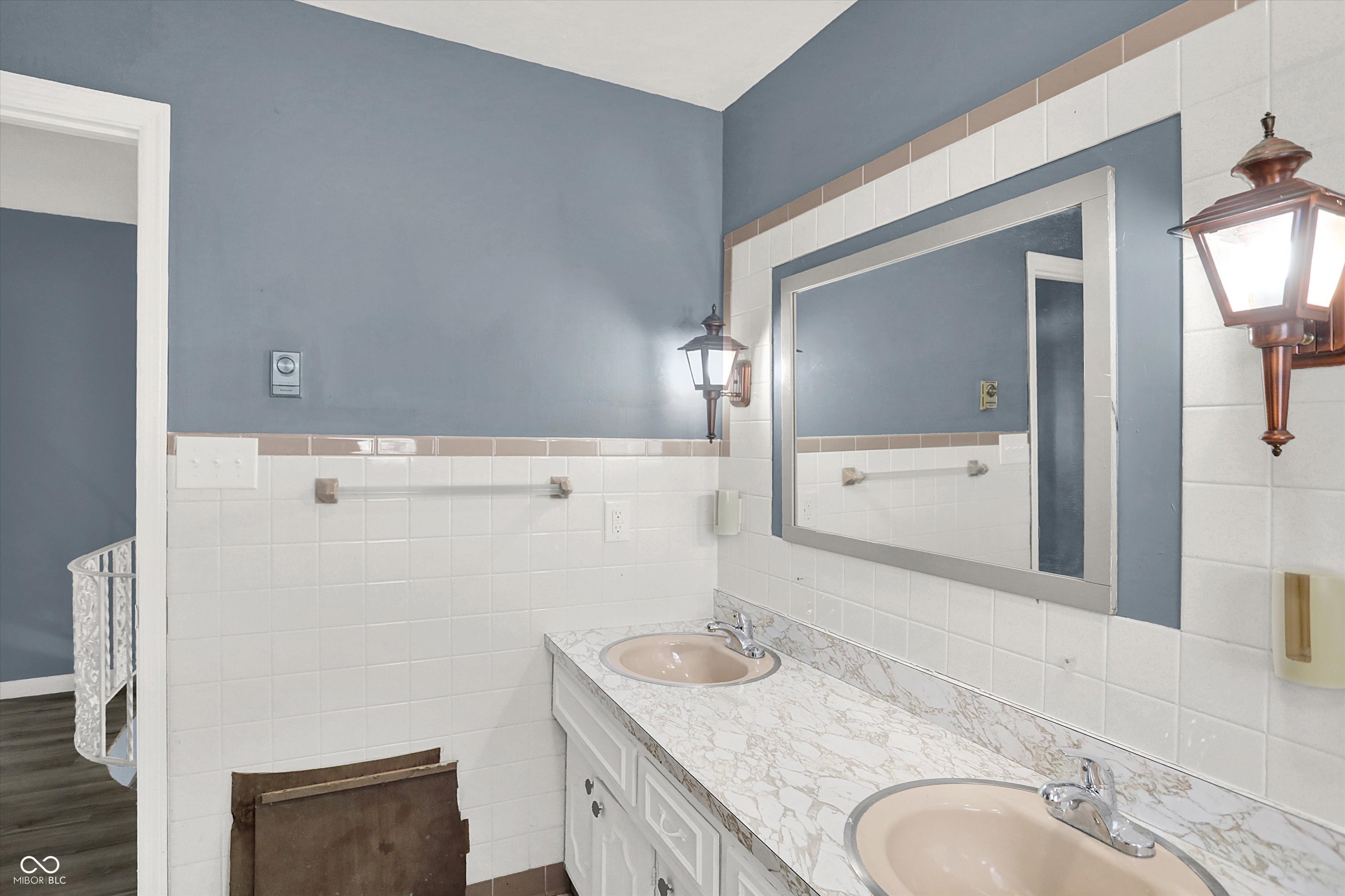 826 Yorkshire Road Anderson, IN 46012 - Photo 33 of 44