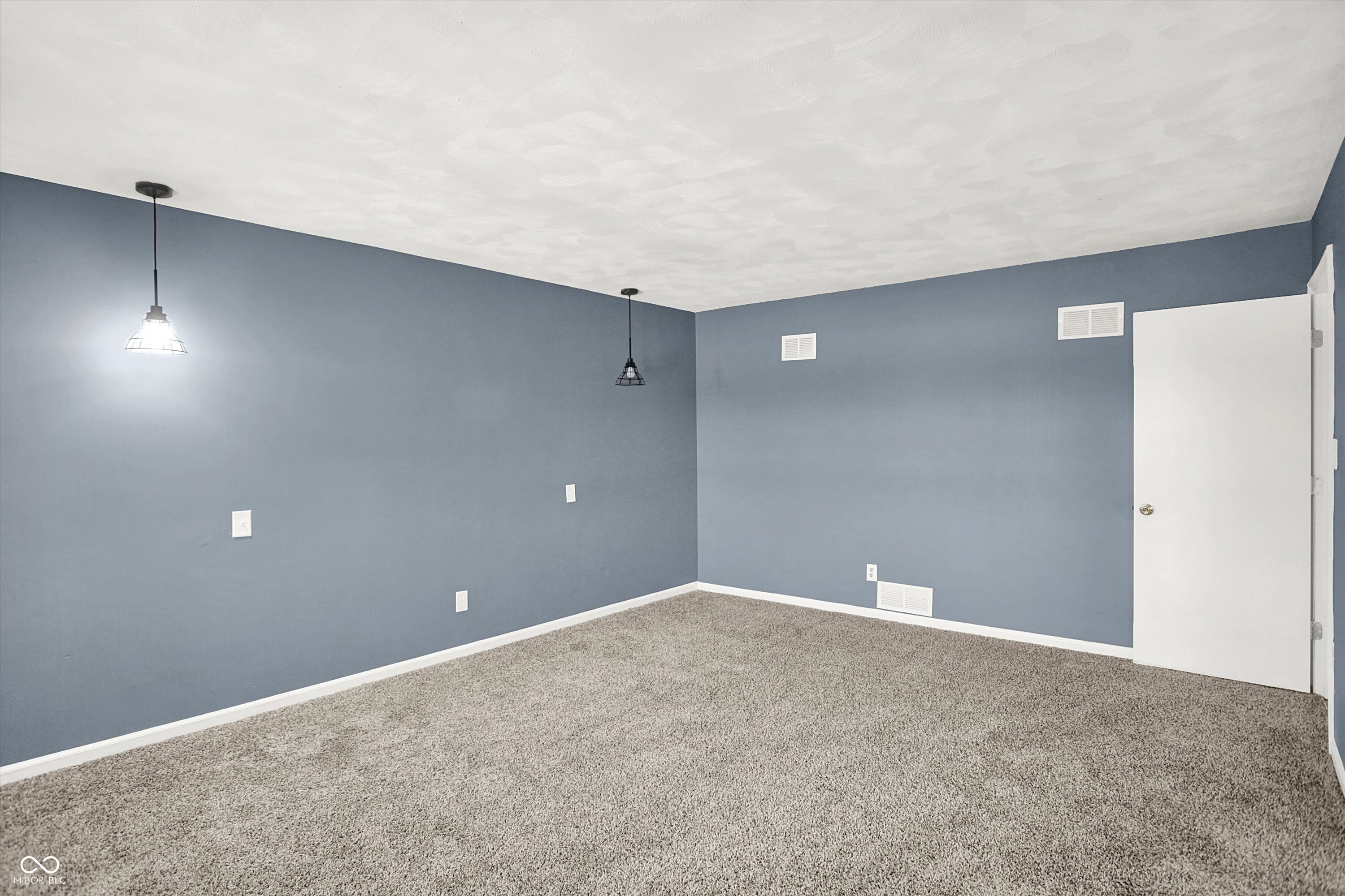 826 Yorkshire Road Anderson, IN 46012 - Photo 36 of 44