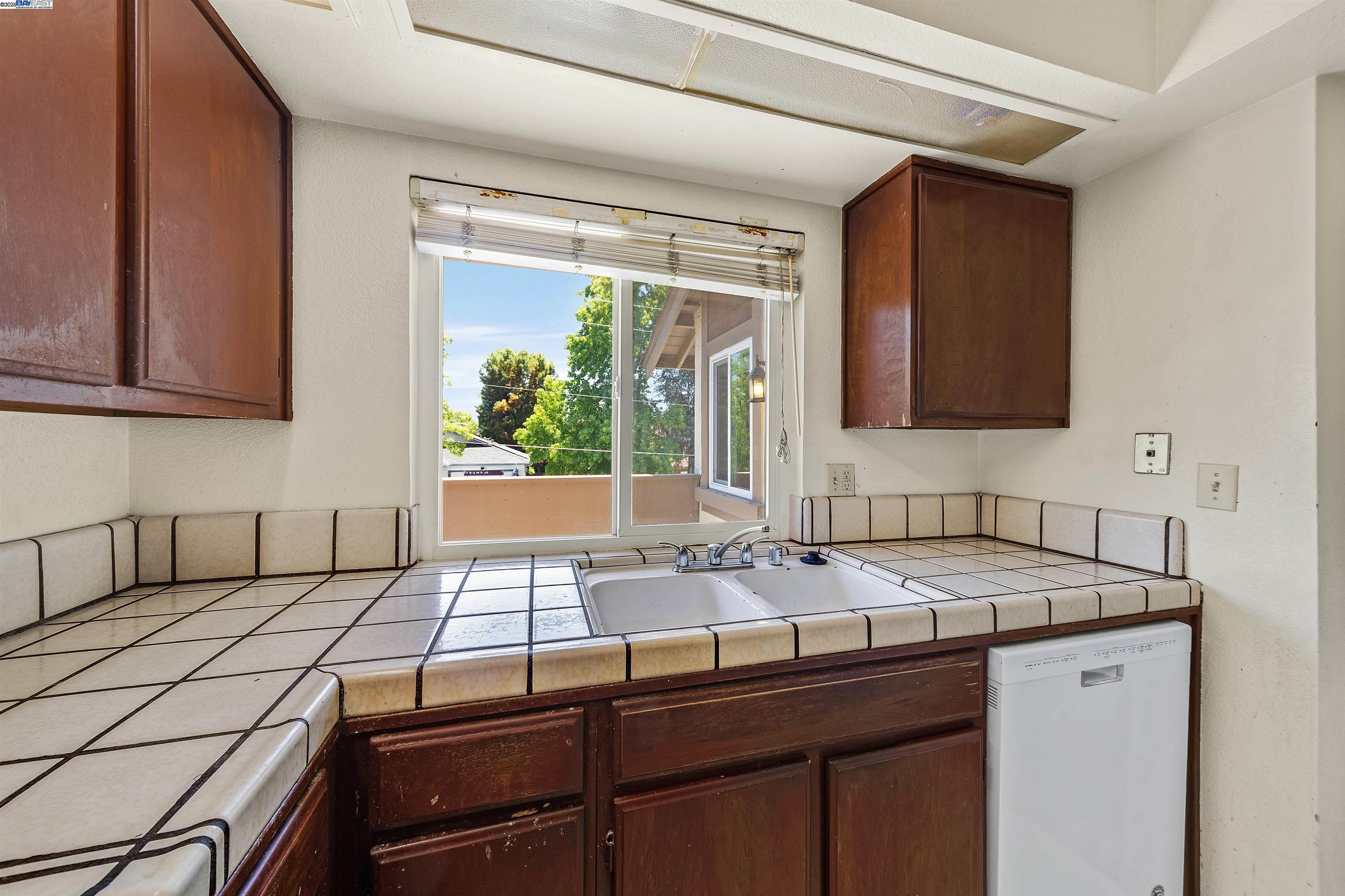 136 Hackamore Lane Fremont, CA 94539 - Photo 28 of 38