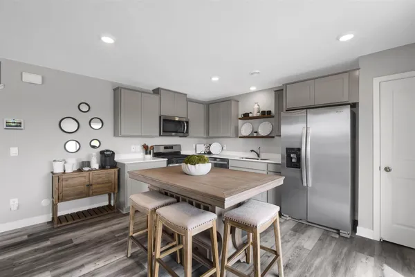 $366,990 | 2115 Highview Rdg Court, Shakopee, MN 55379