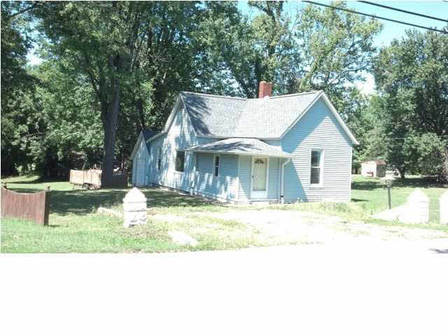 1715 Bedford Road Washington, IN 47501 - Photo 2 of 3 Gallery Image 2