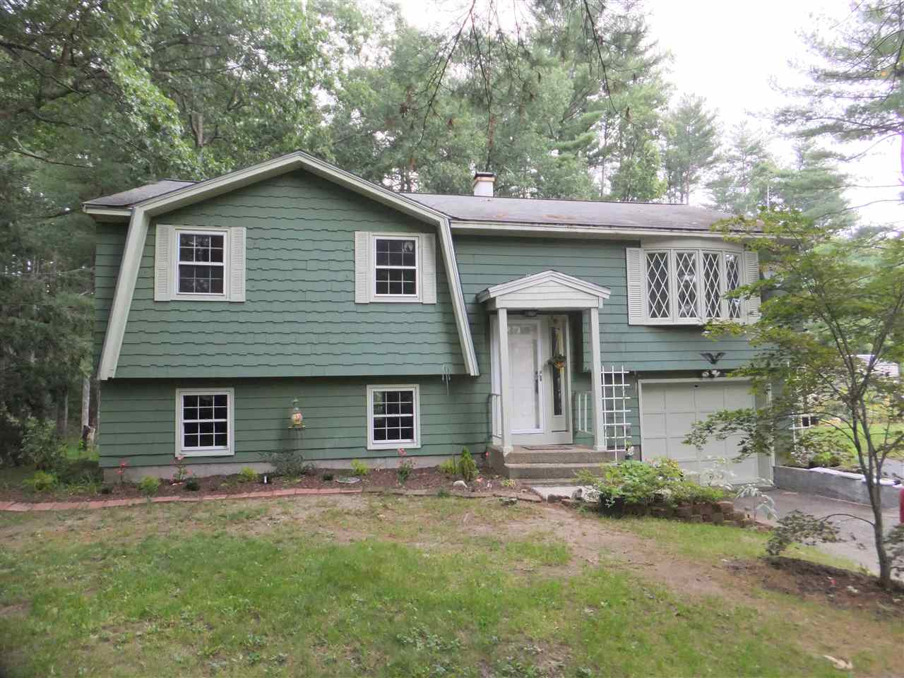 8 Lorraine Road Merrimack, NH 03054 - Photo 1 of 30