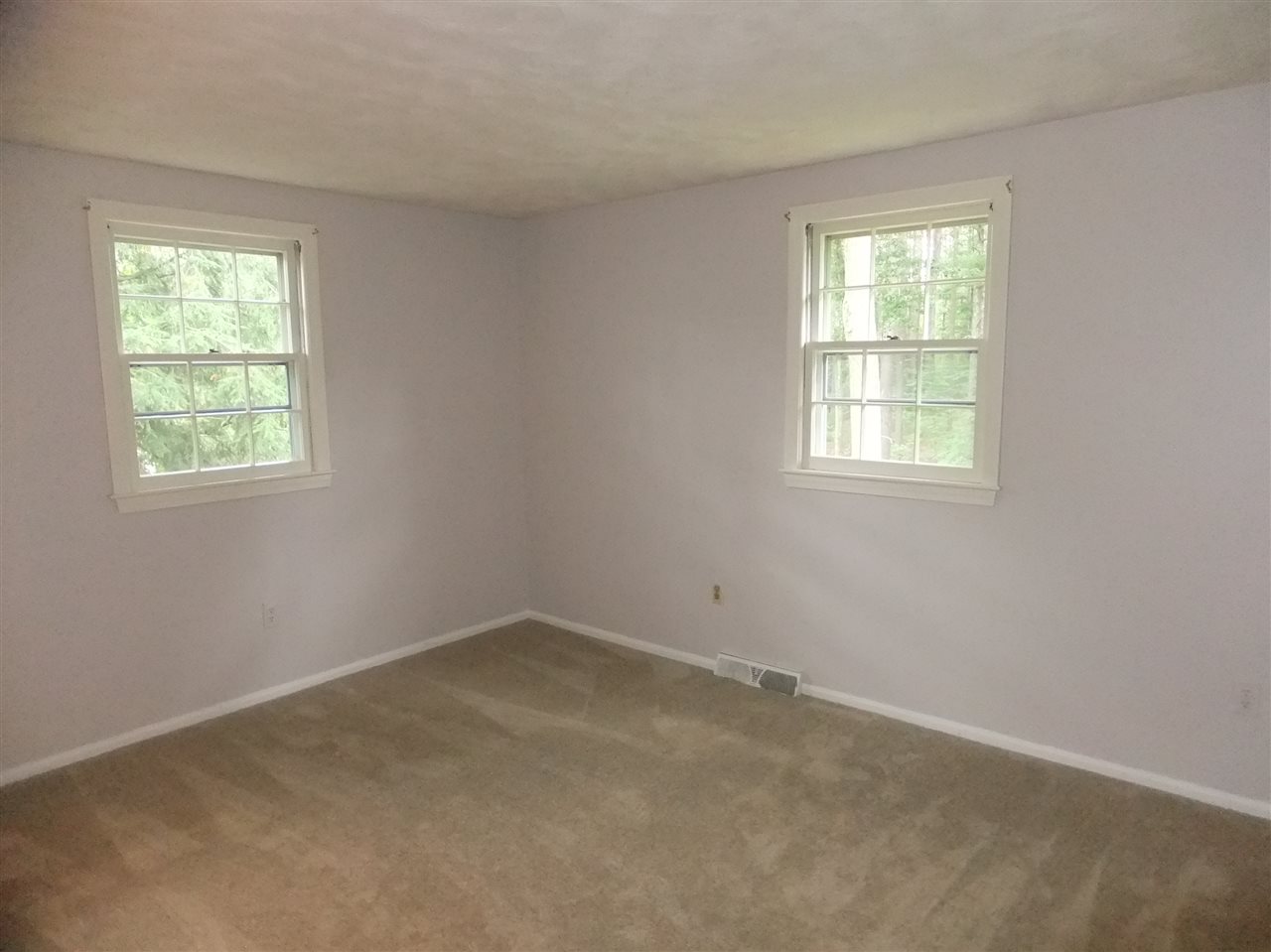 8 Lorraine Road Merrimack, NH 03054 - Photo 9 of 30