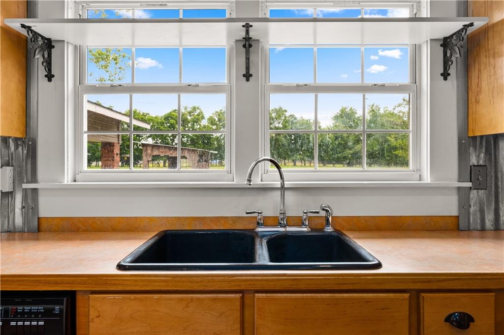 5855 Old Boyce Road Boyce, LA 71409 - Photo 11 of 44 Gallery Image 11