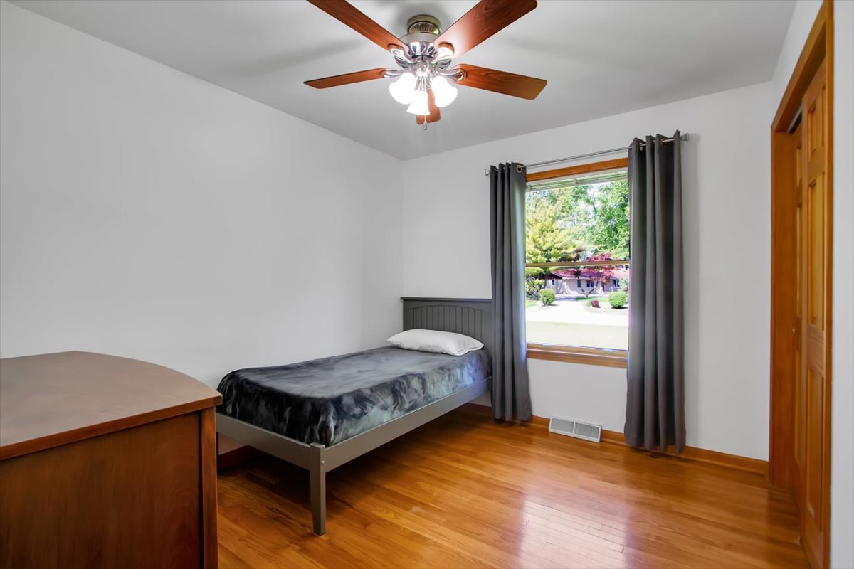 31471 North Ranch Road Grayslake, IL 60030 - Photo 14 of 31 Gallery Image 14