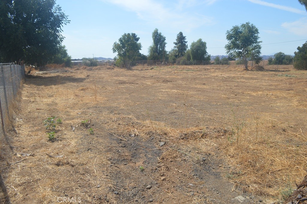 671 West Ave L Calimesa, CA 92320 - Photo 4 of 8